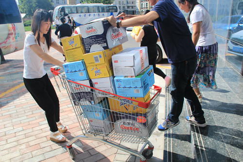 ��������м���..