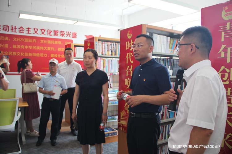 �����F�m����ί��ӛ������һ���W�R���C�м����F�{��ָ����I(y��)�F�M�����O����