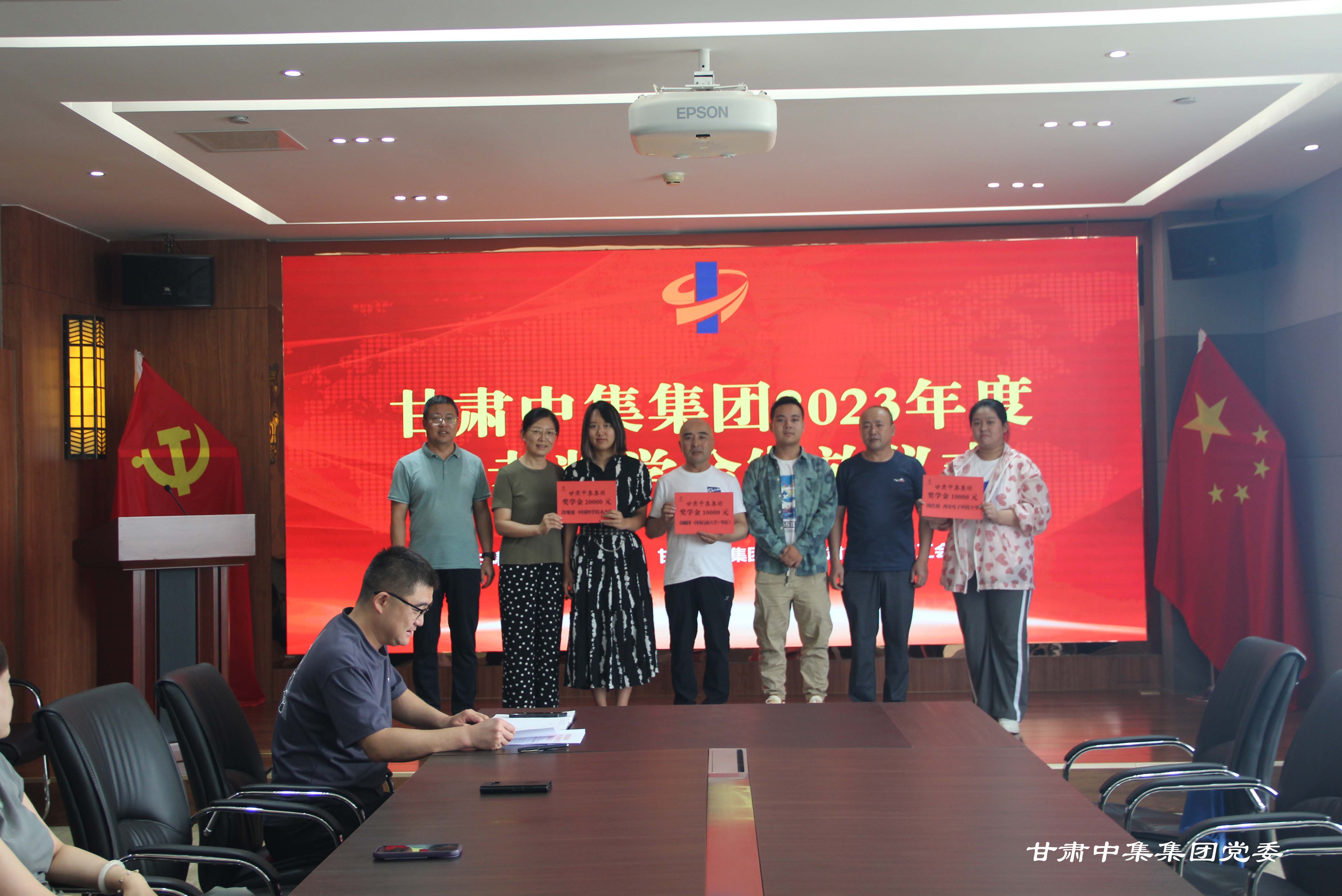 ��ϵ�W(xu��)��   ����(m��ng)�h(yu��n)��--���C�м����F(tu��n)2023��ȆT����Ů�߿����W(xu��)��l(f��)�Ńxʽ�A..